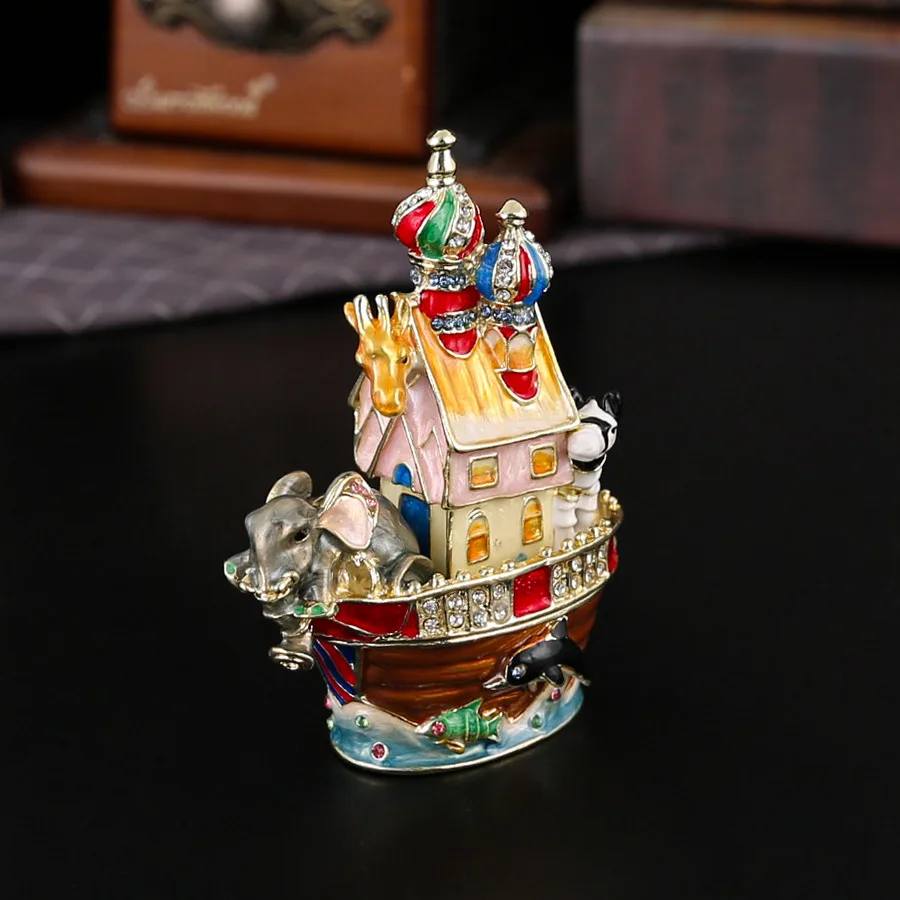 Vintage Collectible Jewelry - Vintage Metal Noah's Ark Jewelry Box