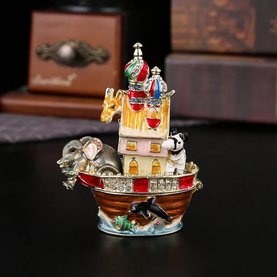 Vintage Metal Noah's Ark Jewel - Vintage Collectible Jewelry recension och pris